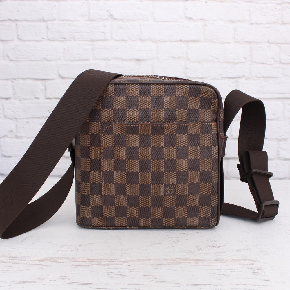 Louis Vuitton Olav PM Crossbody Damier Ebene Messenger Small Leather Purse A2216
